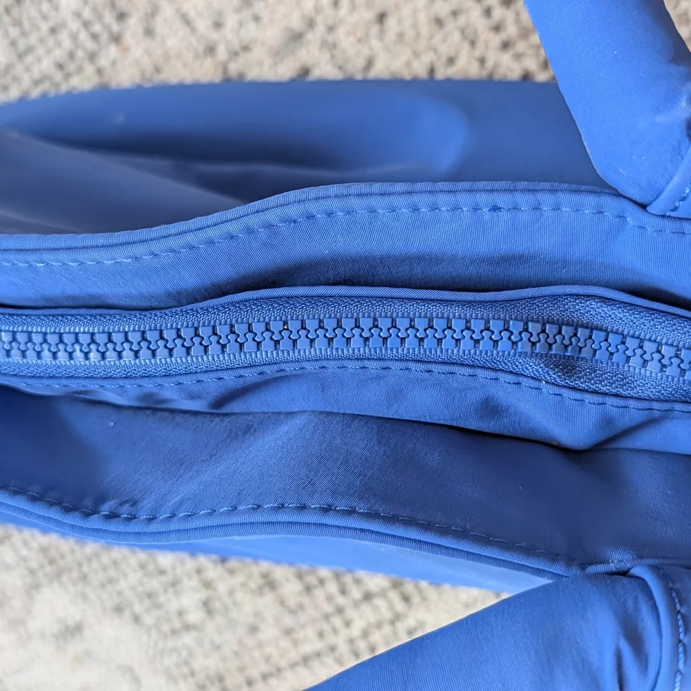 Blue Women's Tote Bag - Picture 4 of 8